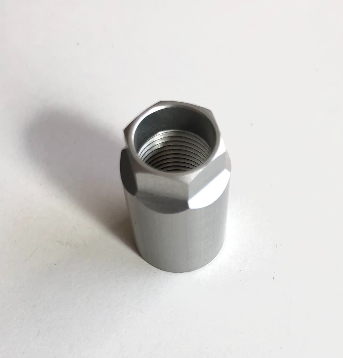 Tesla TPMS sensor moer - zilver