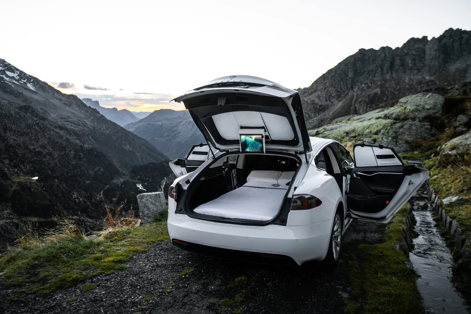 DreamCase  premium matras  voor Tesla Model S