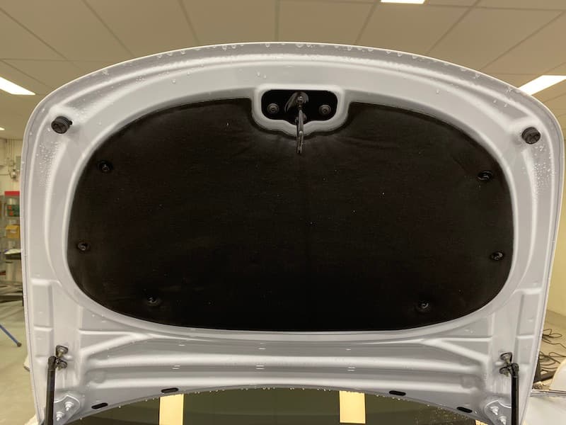 Model 3 - Motorkap isolatie Frunk 