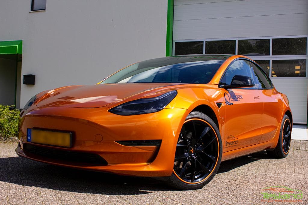 Koplampen Tesla tinten