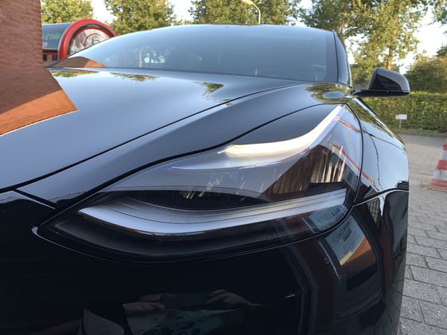 Model 3/Y - Koplamp wenkbrauw stickers