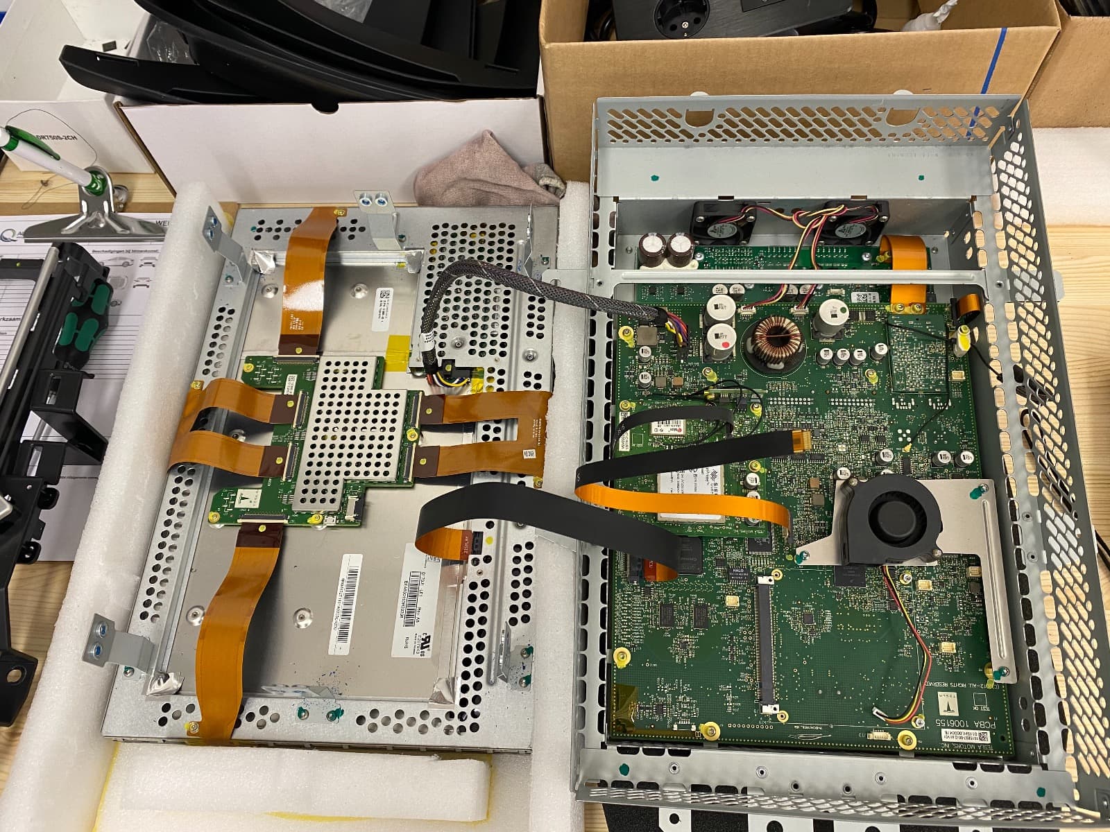 eMMC reparatie Model S of X (for MCU1)