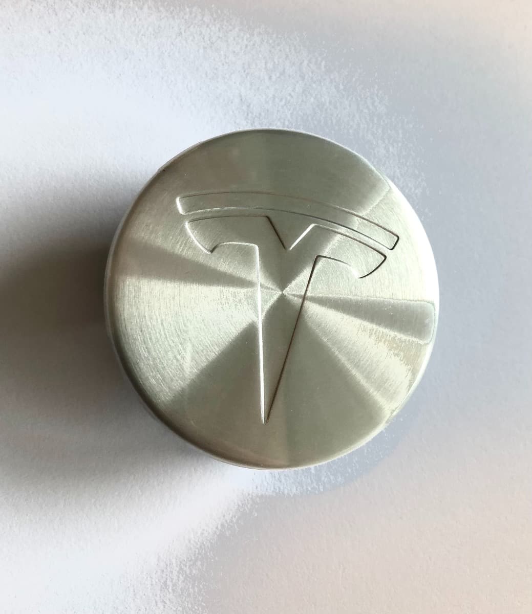 Tesla - Velg naafkap (origineel)